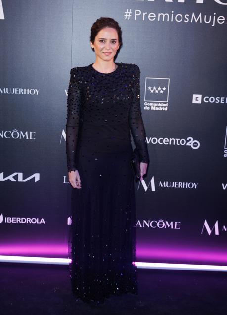 Imagen - Ayuso estuvo entre las mejor vestidas de los Premios Mujerhoy. / GTRES
