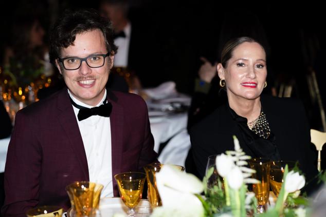 Manu Piñón, redactor jefe de Mujerhoy y Fiona Ferrer.