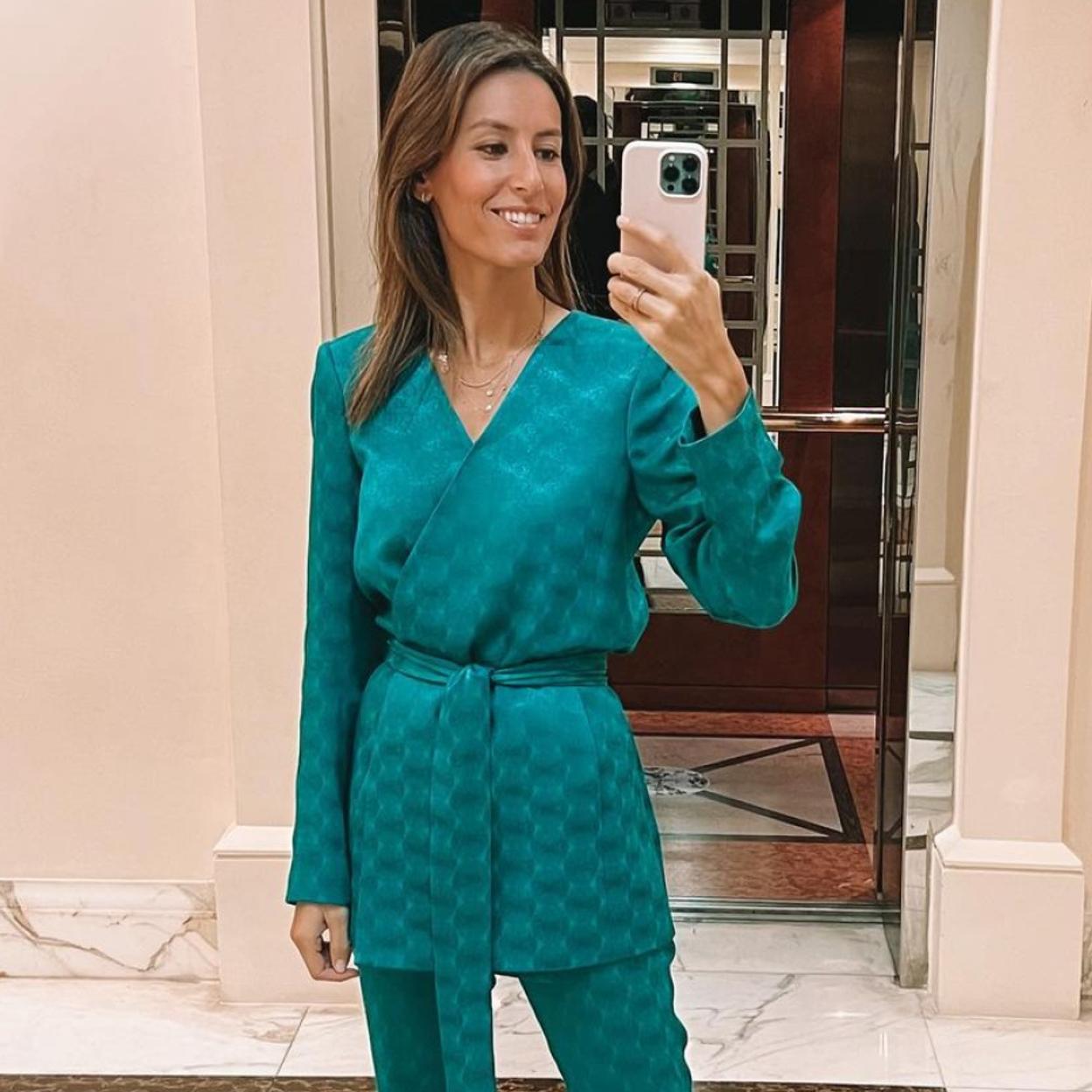 Ana Boyer con un look de invitada.