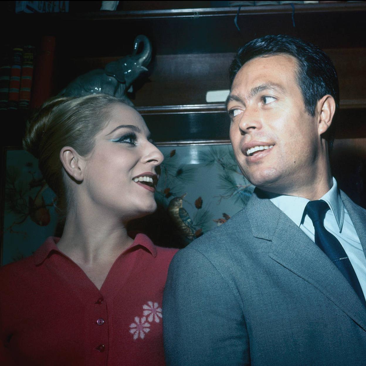 Concha Márquez Piquer y Curro Romero.