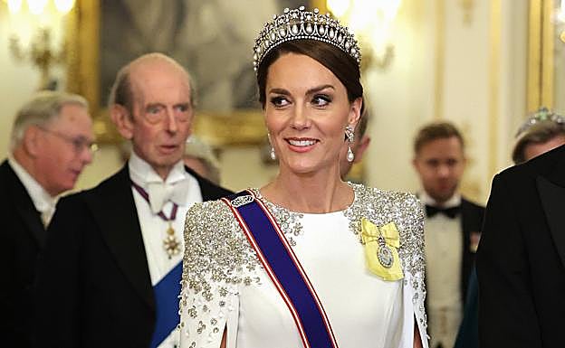 Kate Middleton con la tiara Cambridge Lover's Knot.