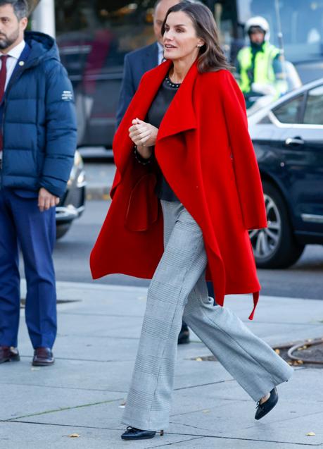 Imagen - La reina Letizia con un abrigo rojo. / GTRES
