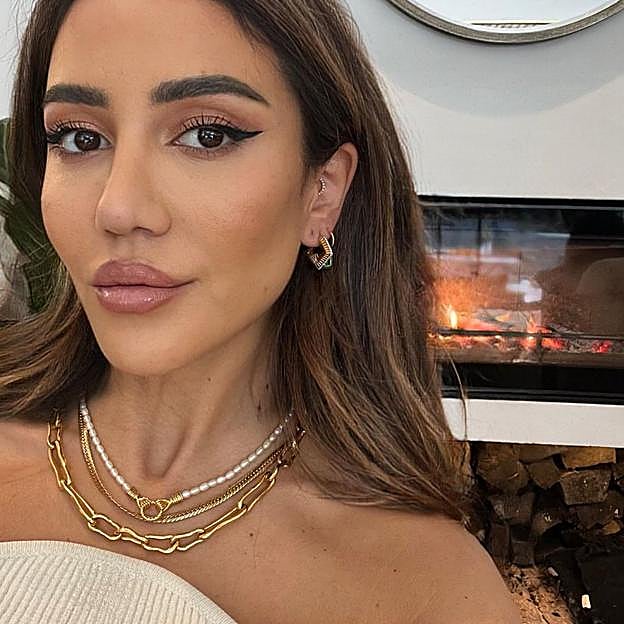 Seis cremas para cuello y escote que reafirman la piel y combaten la flacidez de las mujeres de más de 50