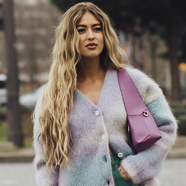 Elimina el encrespamiento y define el cabello: así el bálsamo con aceite de coco que usarás si tienes rizos