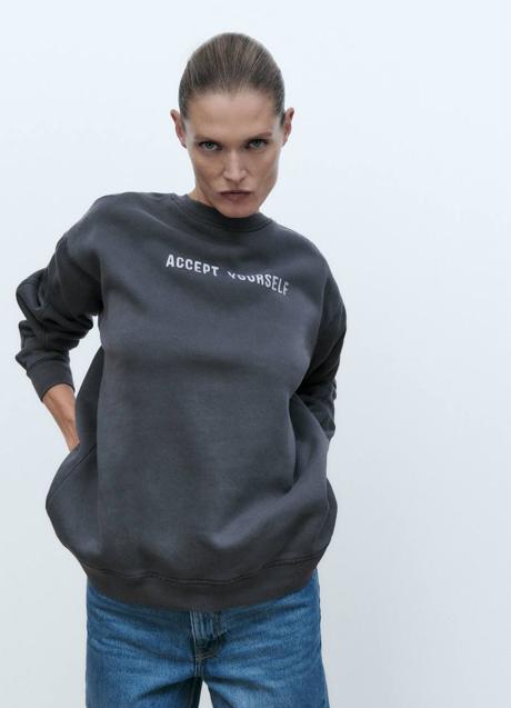 Imagen - Sudadera con mensaje de Zara