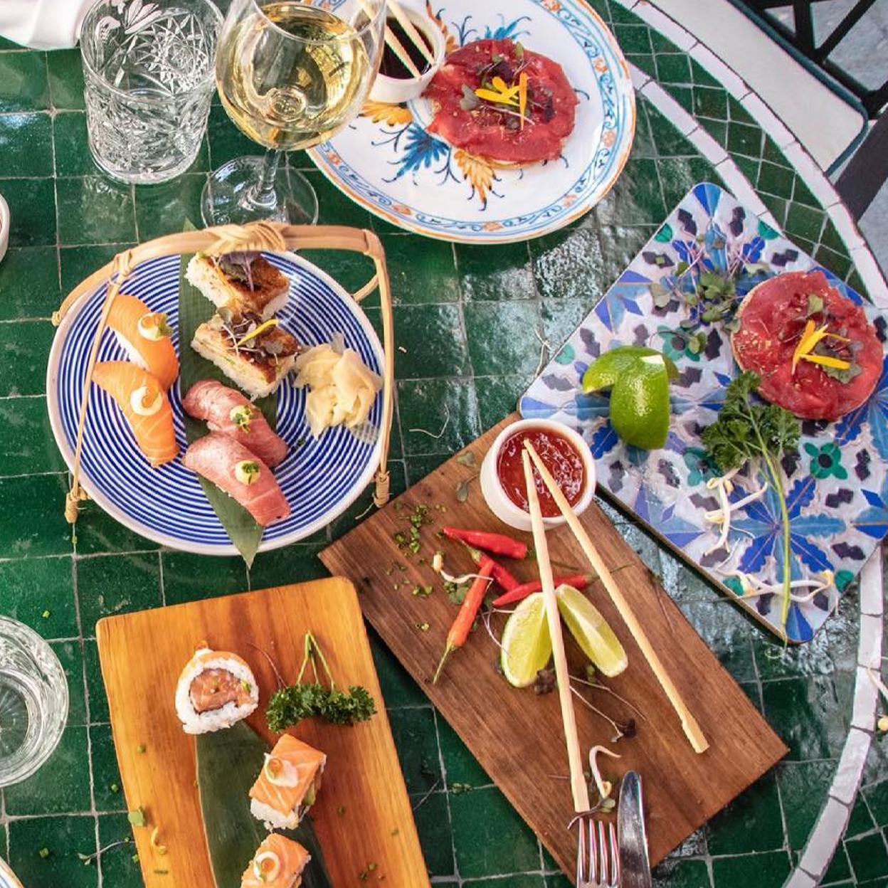 Mesa de cocina japonesa