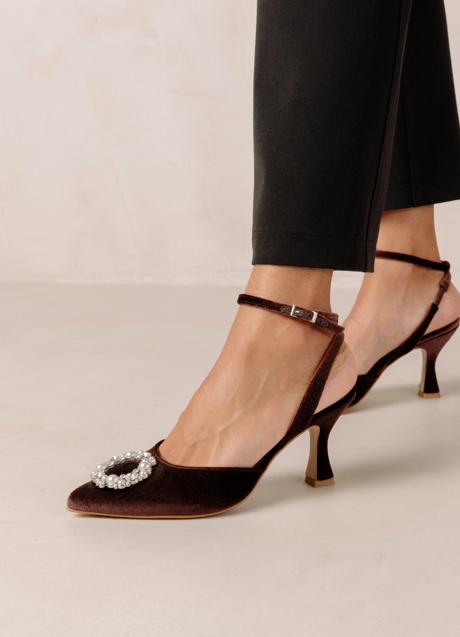 Imagen - Salones joya de Alohas, 210€.