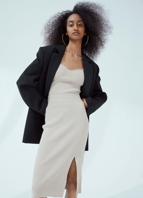 Imagen - Falda de tubo de H&M, 19,99€.