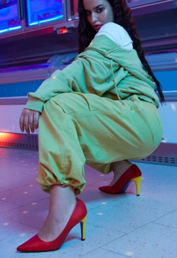 Imagen secundaria 2 - Así son los zapatos de tacón rojos de Lidl.