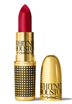 Imagen secundaria 2 - Look de Elisabetta Franchy. Rouge Allure L'Extrait, en tono Rouge Sélène, de CHANEL (55 €) y M·A·C. Labial Nippy's Sensual Red, de la colección homenaje a Whitney Huston (25,50 €). 