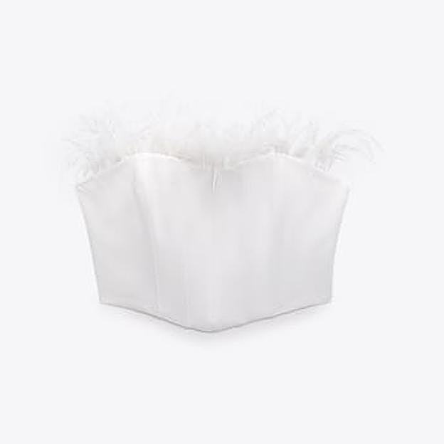 El top de Zara de plumas.
