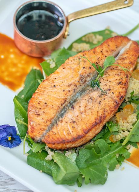 Imagen - Plato de salmón/PEXELS