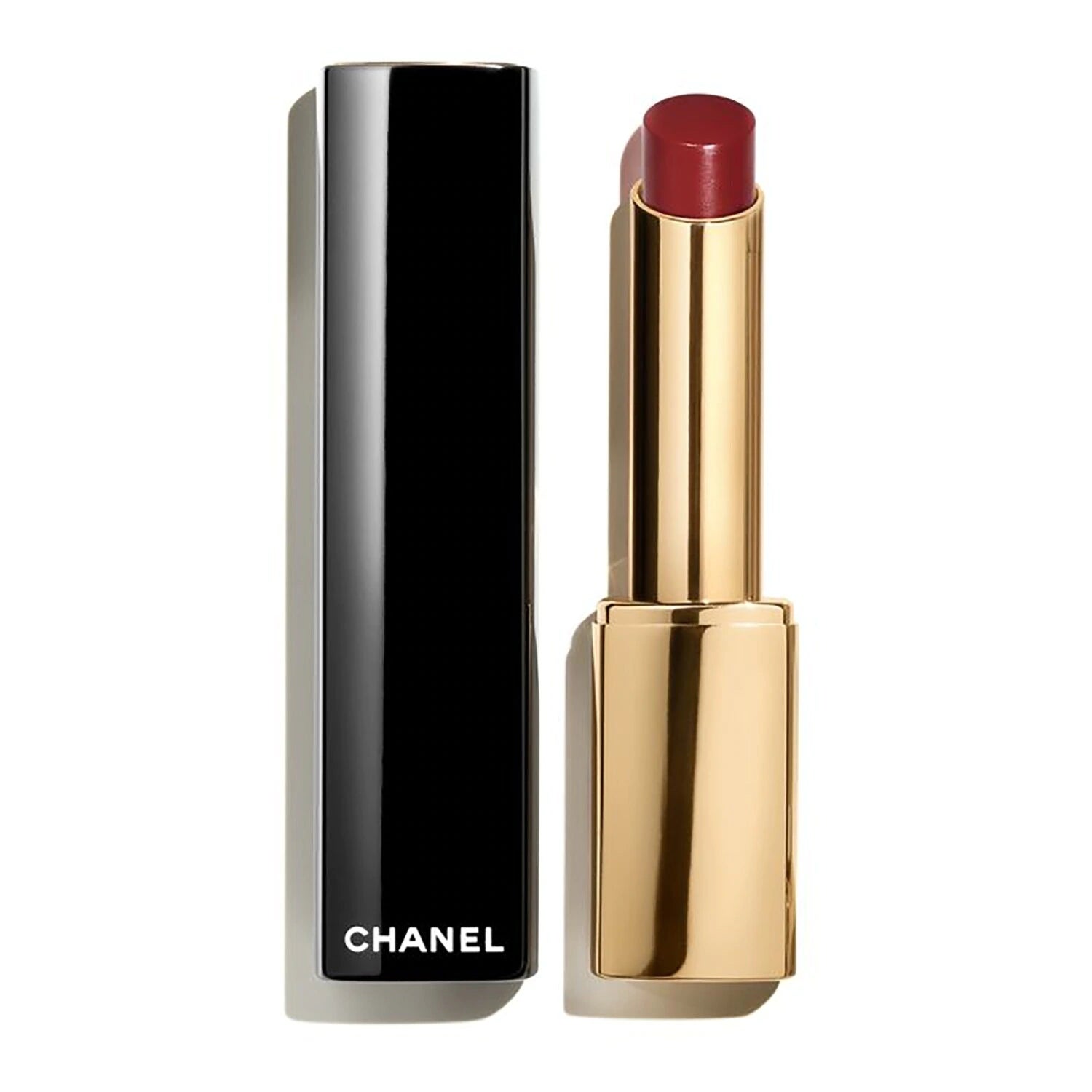 Barra de labios Rouge Allure l'extrait 868 de Chanel (54,99 euros).