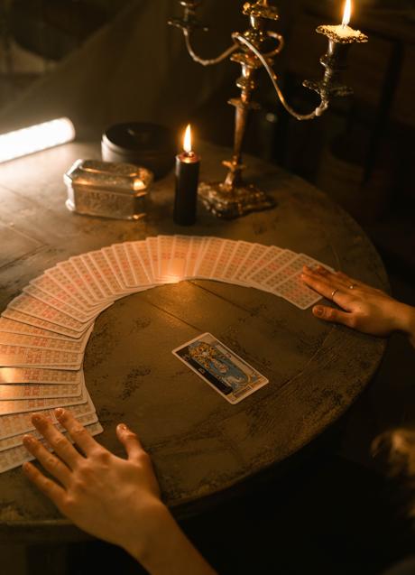 Imagen - Tirada del Tarot/ PEXELS