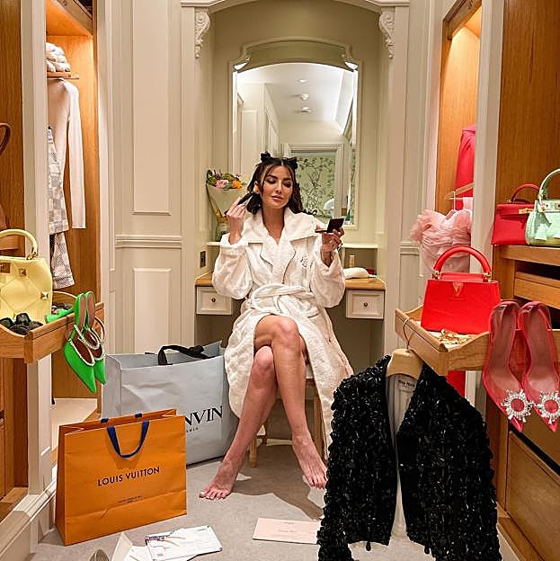 Estos trucos de Marie Kondo para ordenar tu armario te ayudan a aprovechar al máximo el espacio