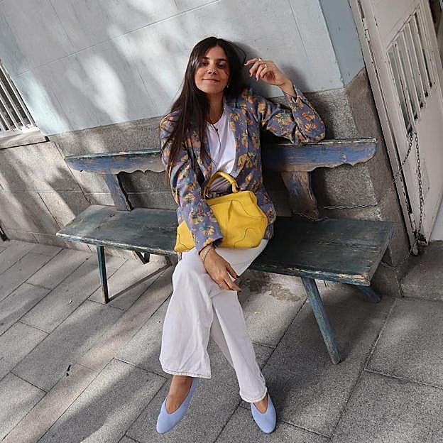 Hemos encontrado las cinco bailarinas más elegantes, cómodas y preciosas de la temporada (y combinan con todo)