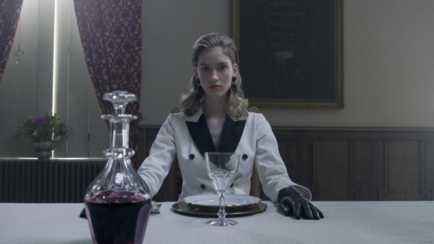 Miu es una enigmática y joven heroína que tras una vida de servidumbre y a punto de empezar de cero, recorre el siniestro paisaje el mundo criminal de la capital danesa. Mientras busca justicia y ejecuta su venganza, se topa con su archienemiga, Rakel, y ambas se embarcan en una odisea por el mundo natural y sobrenatural. Al final, el pasado transforma y define el futuro de ambas mientras descubren que no están solas. 