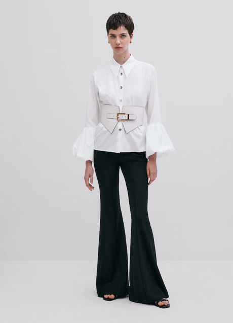 Imagen - Camisa con manga abullonada 79,95€.