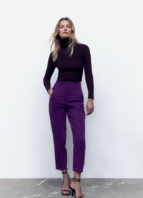 Imagen - Pantalón violeta de tiro alto, 25,95€.