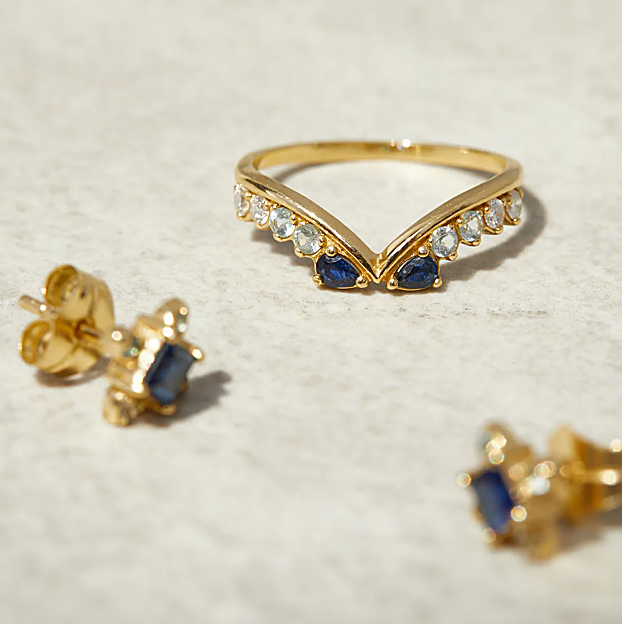 Imagen principal - MODA: Las joyas más bonitas en las que merece la pena invertir estos Reyes Magos