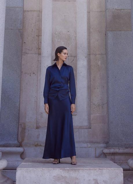 Imagen - Conjunto satinado de camisa y falda