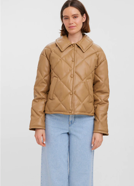 Imagen - Cazadora acolchada de Vero Moda, 35,99€ (antes 49,99€).