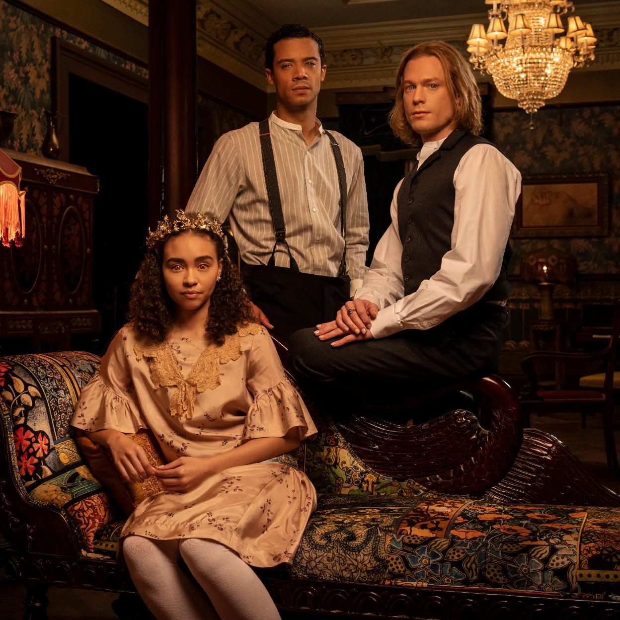 Los protagonistas de Entrevista con el vampiro, basado en el libro de Anne Rice, que llega hoy a AMC+.