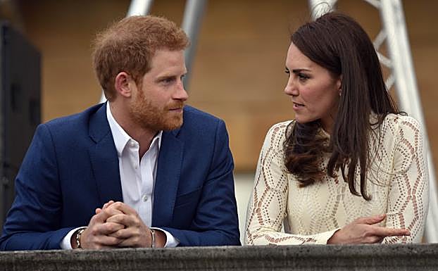 Durante años, Kate Middleton fue la confidente de Enrique de Sussex.