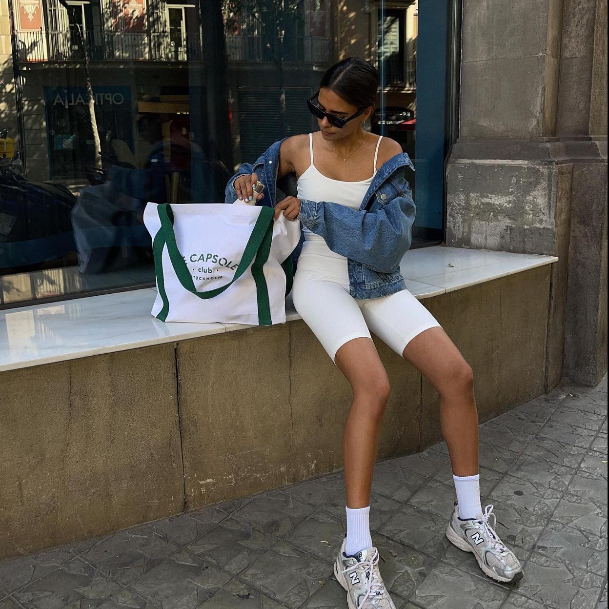 Influencer Emilie Lindmark con ropa deportiva