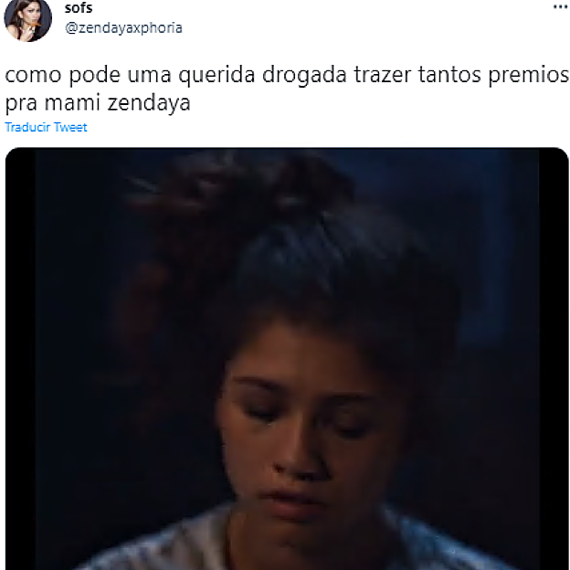 Meme de Zendaya en los Globos de Oro 2023.