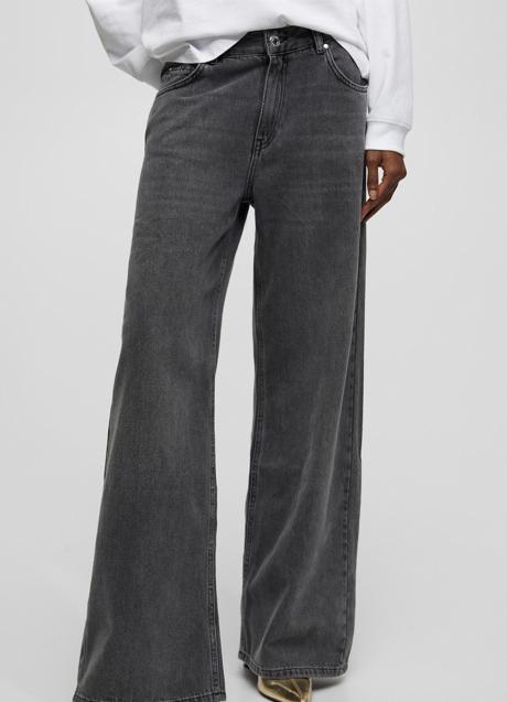 Imagen - Vaquero grises de Pull&Bear, 29,99€.