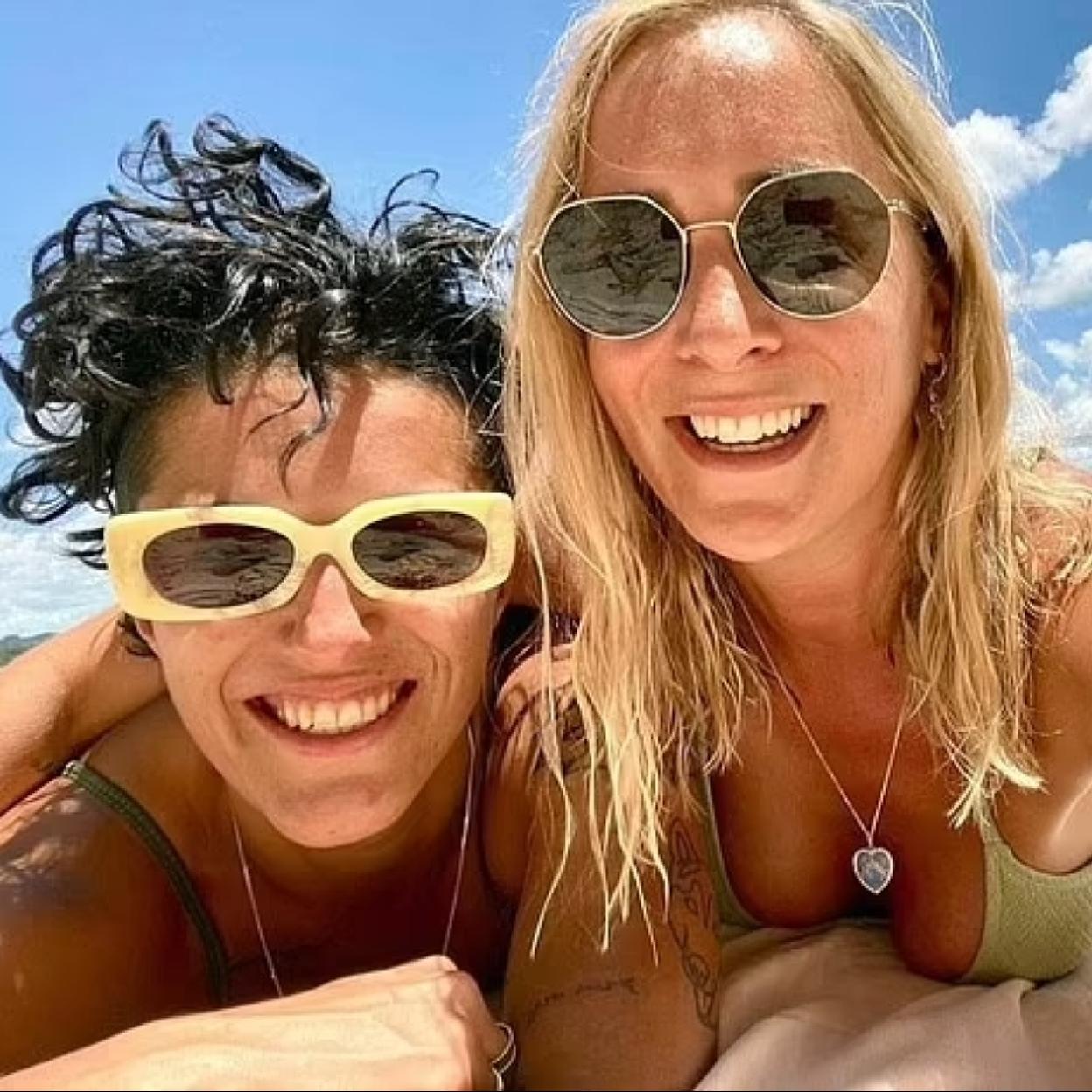 Channtel McPherson y su prometida, Ellen Lascelles, prima del príncipe Guillermo.