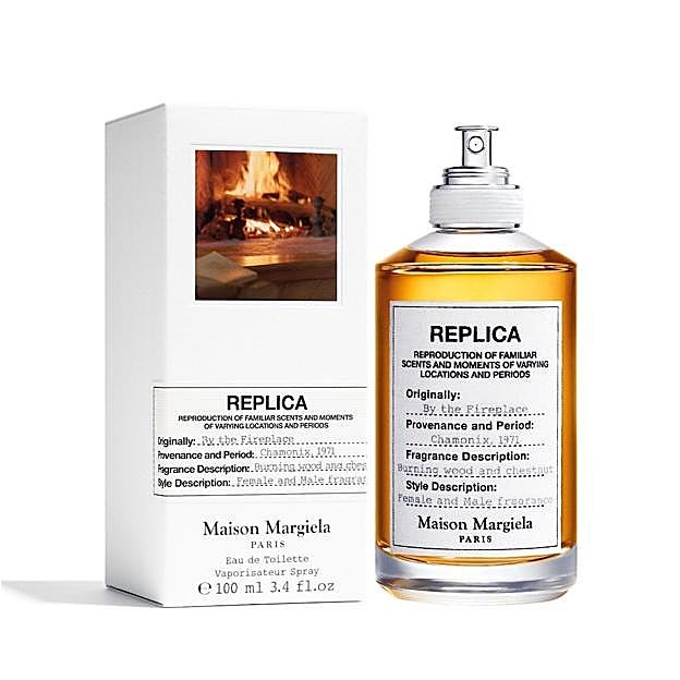 By the fireplace de Replica.