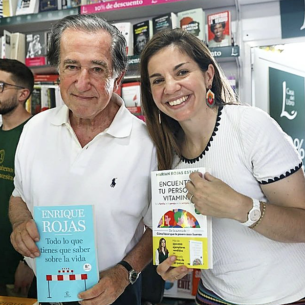 Enrique Rojas y su hija Marian, ambos psiquiatras estrella, coincidieron en la pasada Feria del Libro de Madrid con sus respectivos superventas. 