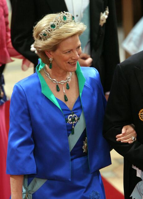 Imagen - Ana María de Grecia, con el conjunto de esmeraldas. 