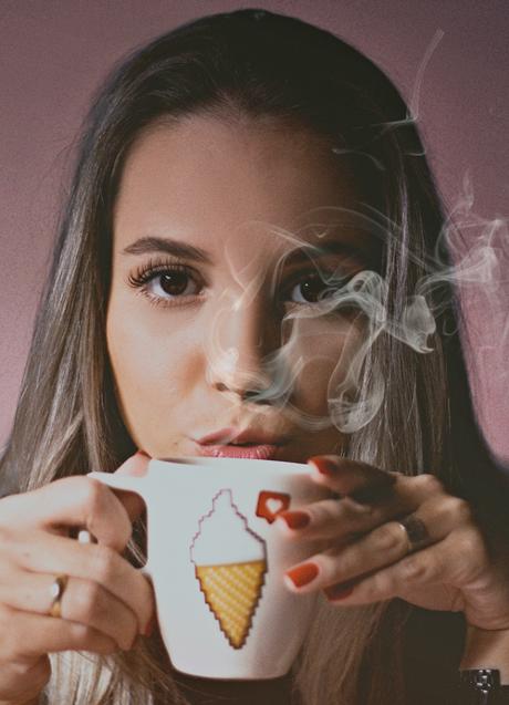 Imagen - Mujer con una taza de té