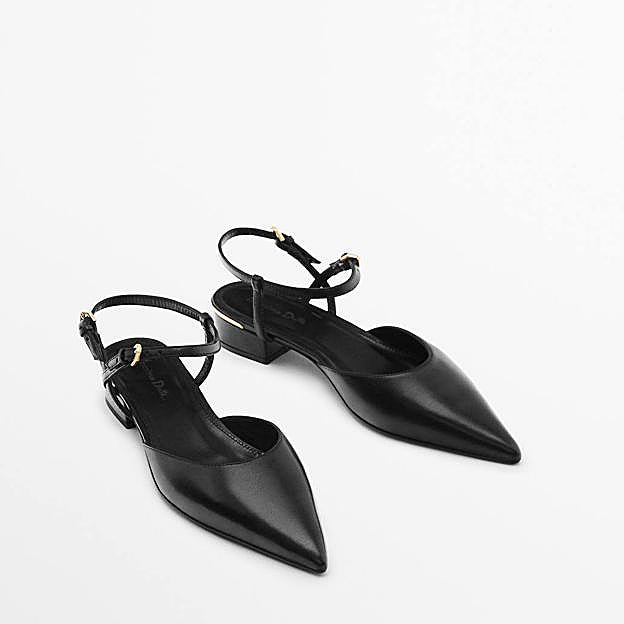 Zapatos con pulsera al tobillo