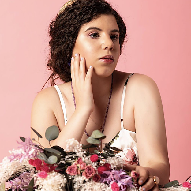 Carla Vigo, la única hija de Erika Ortiz y Antonio Vigo, aún no había cumplido los seis años cuando se produjo el tráfioc fallecimiento de su madre. 