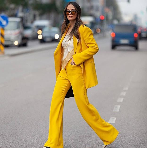 Flechazo con los trajes que más rejuvenecen de la nueva colección de H&M