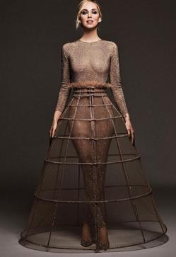 Imagen secundaria 2 - MODA: Los espectaculares vestidos feministas de Chiara Ferragni en Sanremo