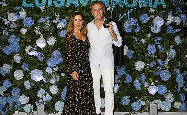 Ana Aznar y Alejandro Agag posan en un evento de moda reciente. 
