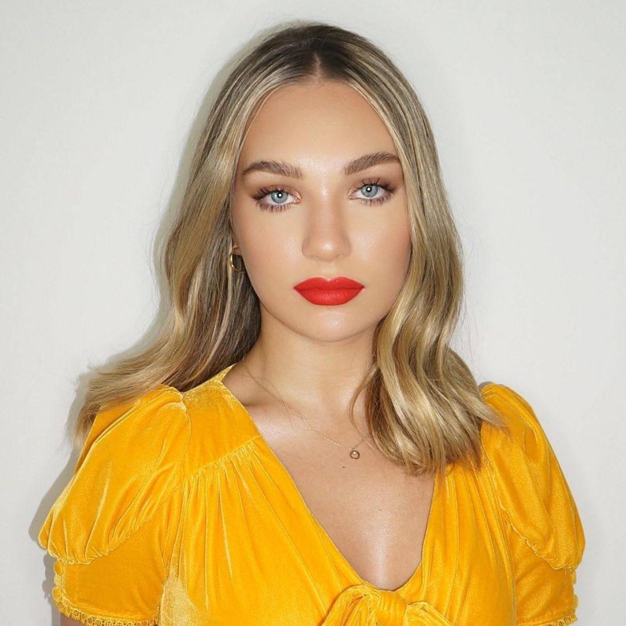 La mirada luminosa de Maddie Ziegler se consigue con estas cremas de ojos