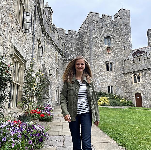 La princesa Leonor pasea por el UWC Atlantic College