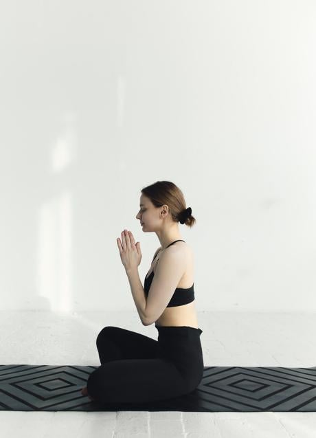Imagen - Mujer haciendo yoga/PEXELS