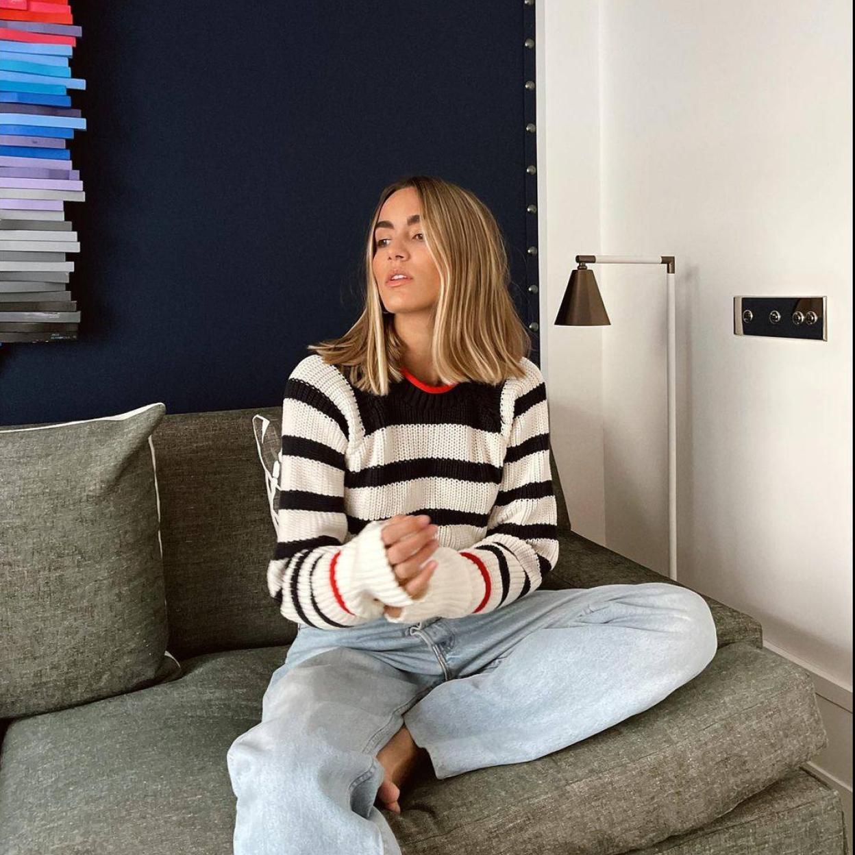 La influencer lleva el jersey de rayas viral que mejor sienta