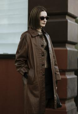 Imagen secundaria 2 - La gabardina marrón es el color estrella en el street style.