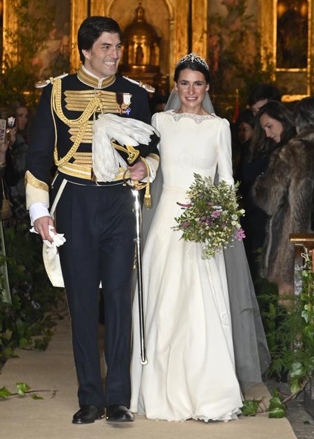 Imagen - Rodrigo Fontcuberta y Ana Saiz a la salida de la boda. / GTRES