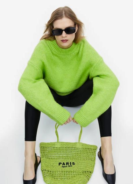 Imagen - Bolso de rafia en verde de H&M. Foto: H&M: