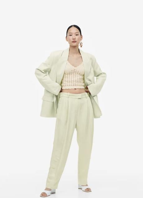 Imagen - Pantalón de pinzas de H&M, 29,99€.