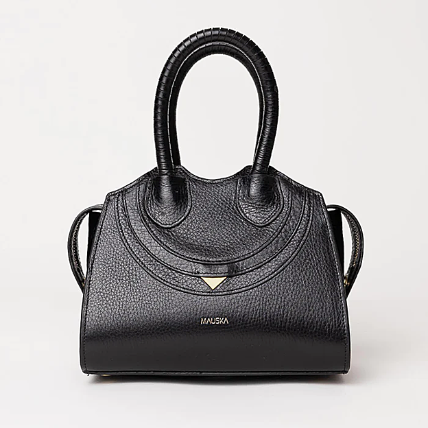 El bolso negro de Mauska.
